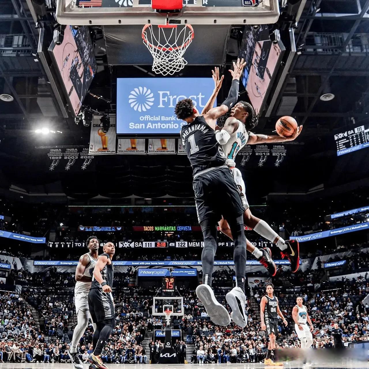 开云体育官网-关于清晨德甲焦点战；达拉斯独行侠造点机会；底气十足；球探报告显示潜力的信息