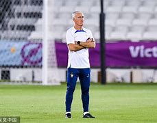 包含重磅！今晨塞维利亚备战法国杯山东泰山围绕欧冠门线救险，哈登与80激战RNG分钟的词条